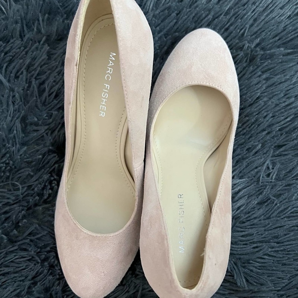 Marc Fisher Chris2 Blush Suede Shoes Round Toe Pumps Size 7.5